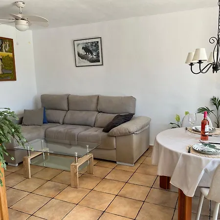 Planta Baja Con Piscina Apartment