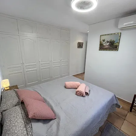 Planta Baja Con Piscina Apartment